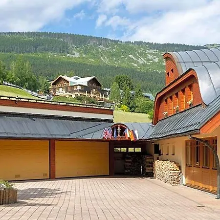 Apart Otel Pod Plani Špindlerŭv Mlýn